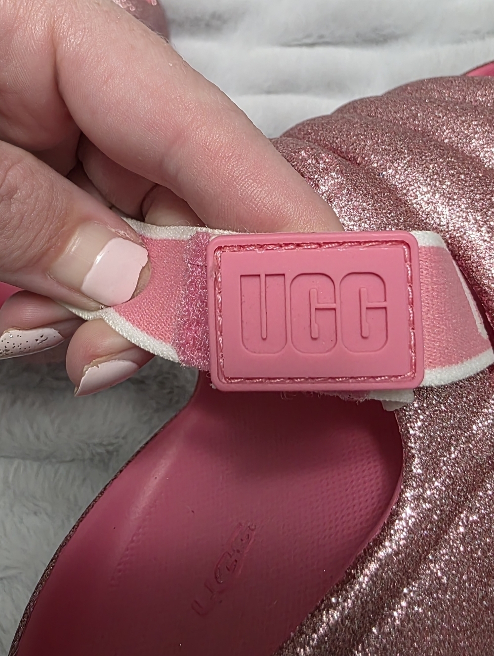UGG K Sport Yeah Glitter Sandals Size 10 Toddler - Picture 11 of 11